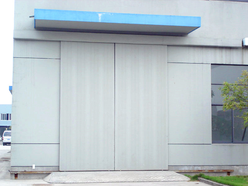 淺析工業門的安裝需要用到哪些重要的配件呢